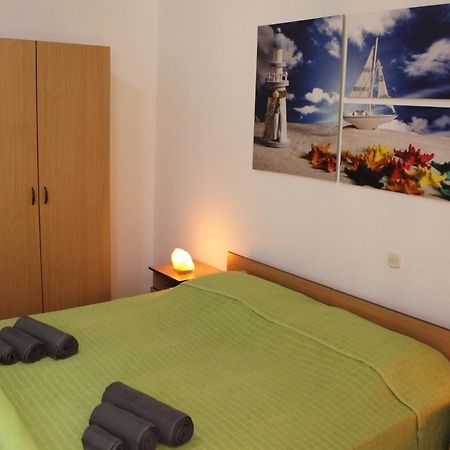 Apartments Barbati Kustići エクステリア 写真