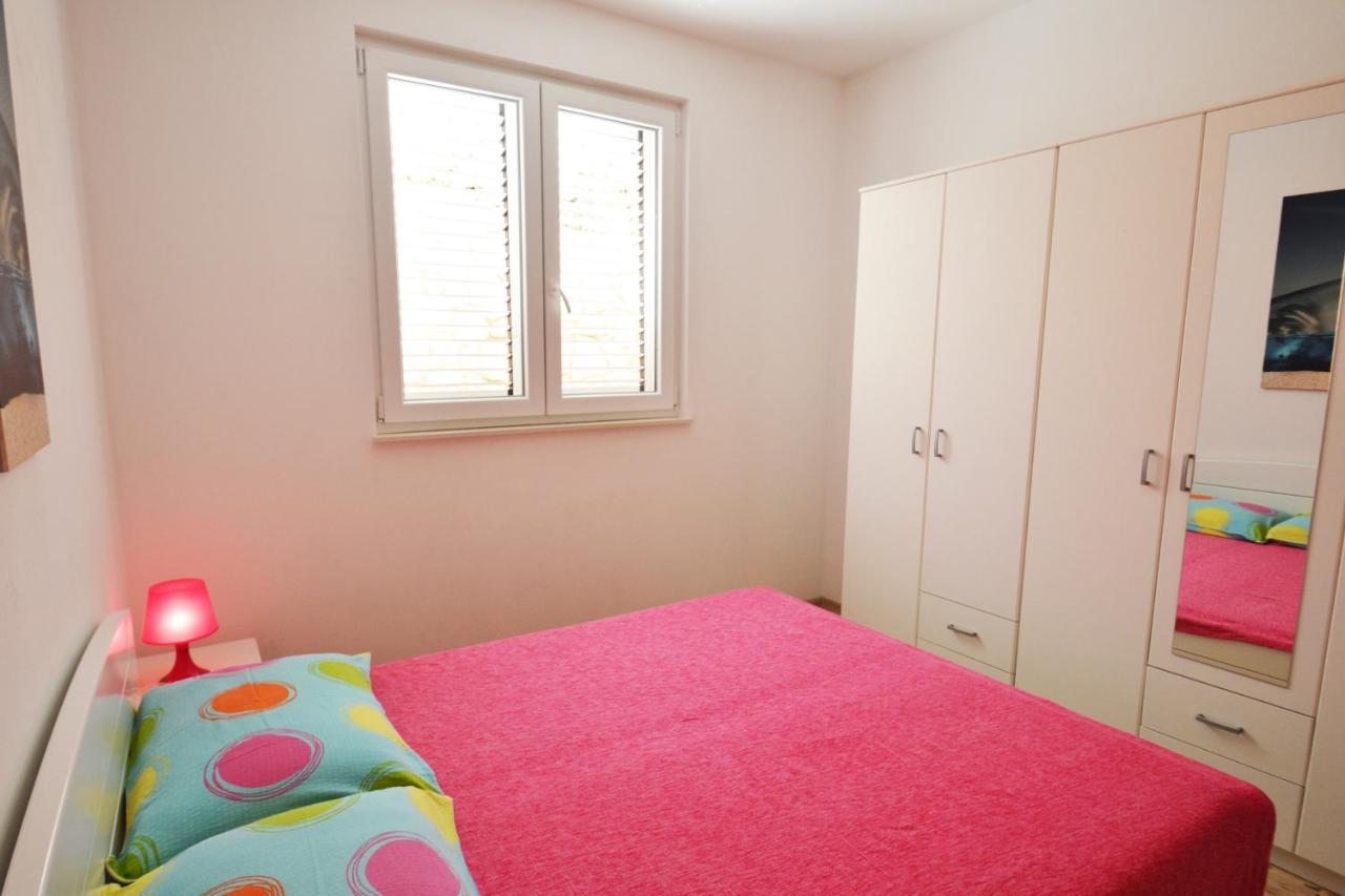 Apartments Barbati Kustići エクステリア 写真