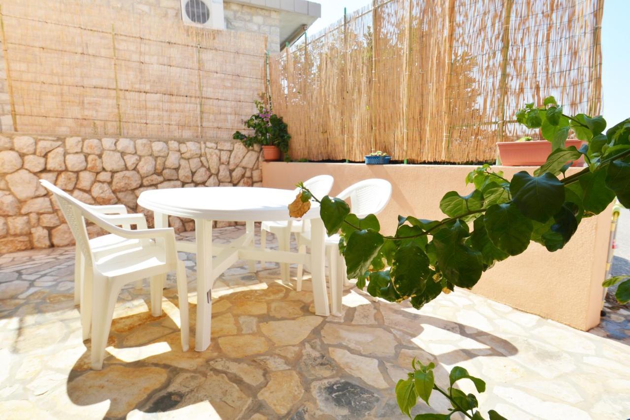 Apartments Barbati Kustići エクステリア 写真