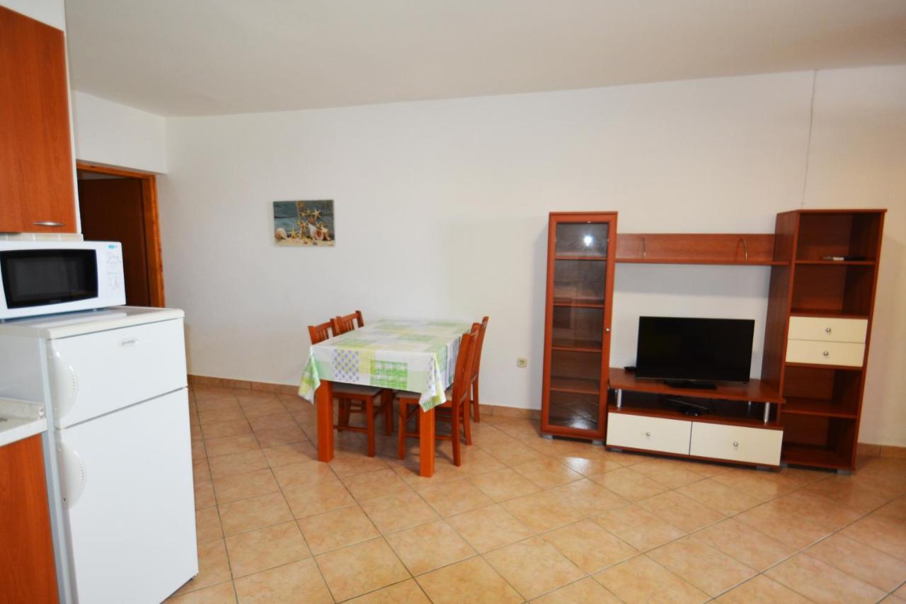 Apartments Barbati Kustići エクステリア 写真