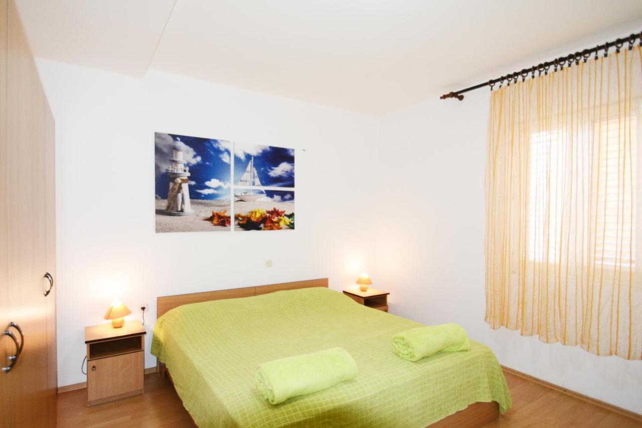 Apartments Barbati Kustići エクステリア 写真