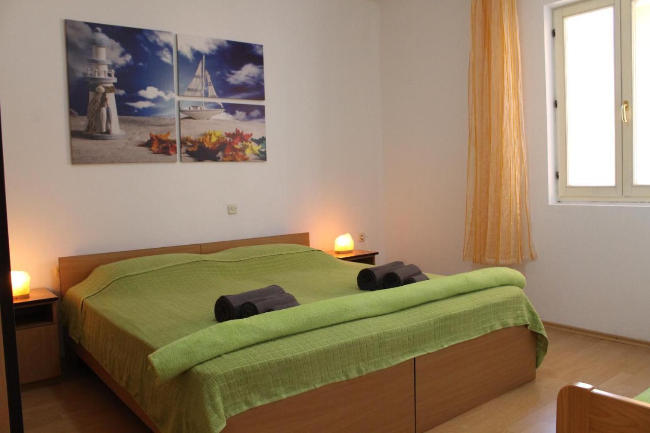 Apartments Barbati Kustići エクステリア 写真