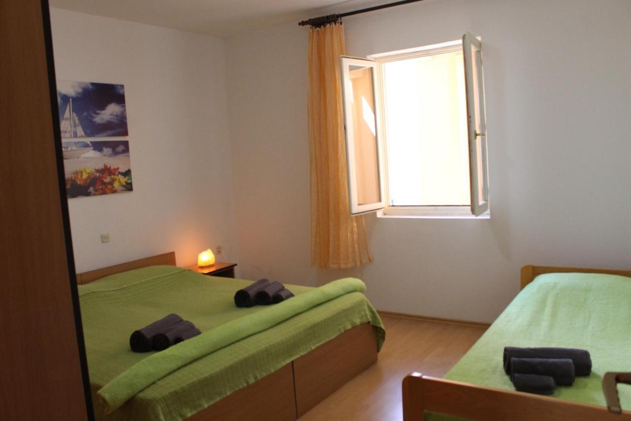 Apartments Barbati Kustići エクステリア 写真